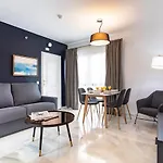 Malaga Rivas 34 Suites Homes